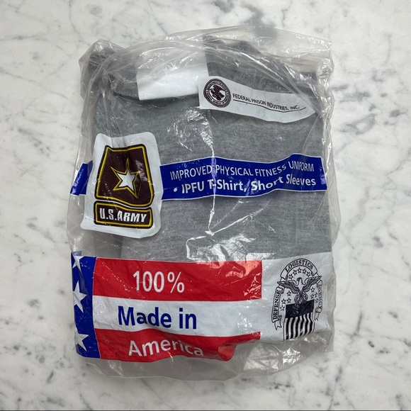 NEW United States Army Grey Short Sleeve T-Shirt - Picture 2 of 8
